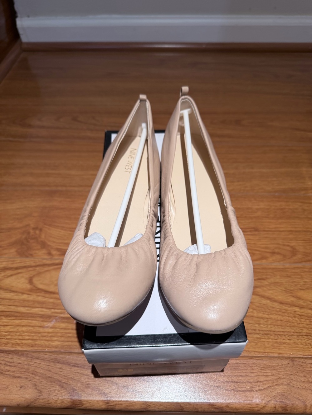 Neutral Leather Ballet Flats with Elastic Top